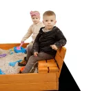 Zárható fa homokozó padokkal és tetővel gyerekeknek Baby Mix 120x120 cm szürke
