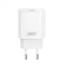 XO CE25 Fehér Hálózati Töltő szett PD25W 1*USB-C  + USB-C/USB-C kábellel